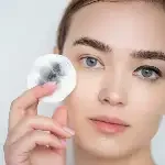 مزيل الماكياج 