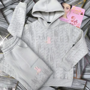 طقم رياضي محير فليس PlayBoy​ 🐰