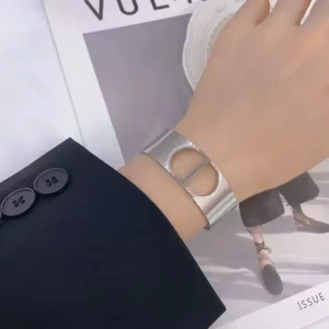 سوار قفل ستانلس ستيل ( مقاوم للماء )