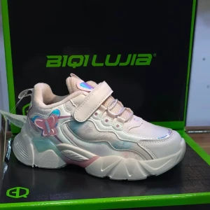 حذاء بناتي اوروبي