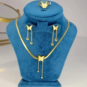 طقم فراشه