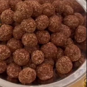 تمر حضرمي بزيت السمسم 100 جرام 