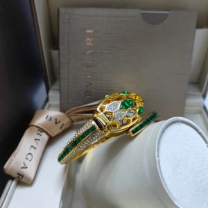 ساعه نسائية Bvlgari ماستر