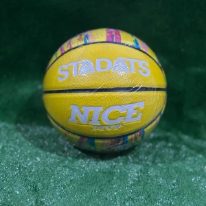 كرة سلة ستاداتس (جلد)