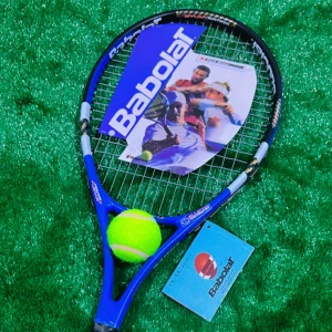 مضرب تنس بابولت 