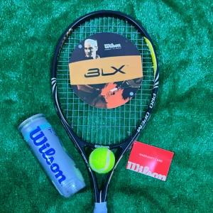 مضرب تنس ولسن