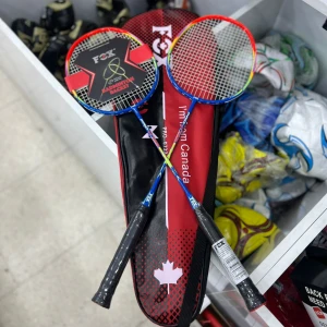 مضرب ريشة FOX