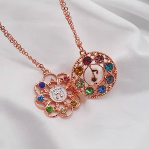 قلادة او تعليقة دو ري مي