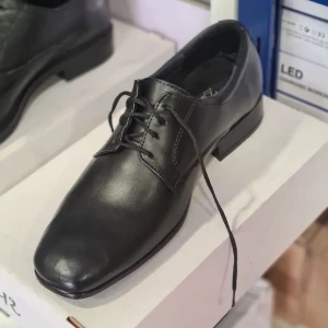 Classique chaussure en vrai cuire حذاء كلاسيكي من الجلد الأصلي