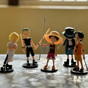 PACK 5 CHARACTERS ONE PIECE