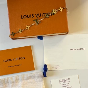 اسواره من لويس 