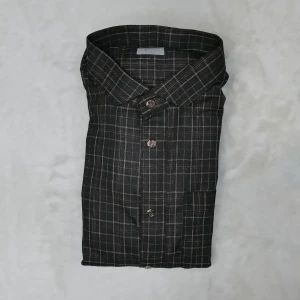 القميص الإماراتي مربعات