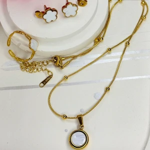 طاقم LUMA