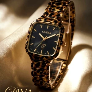 ساعة ماركة Guess