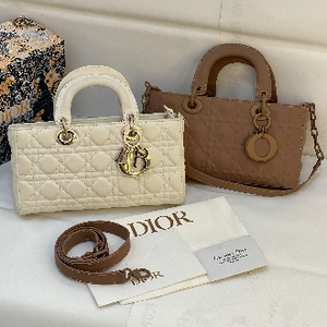 شنطة ديور جوي Christian Dior