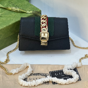 شنطة قوتشي سلفي ميني Gucci