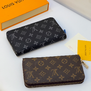 محافظ لويس فيتون LV