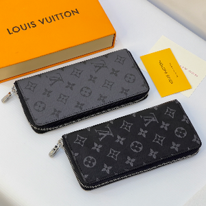محافظ لويس فيتون LV
