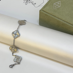 اسوارة | Van Cleef 