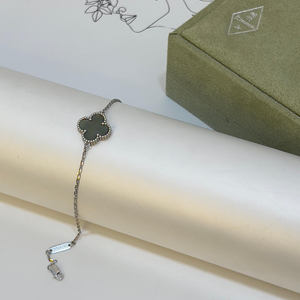 اسوارة | Van Cleef 