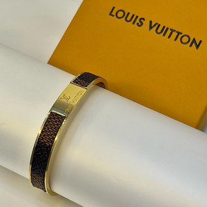 اسوارة | Louis Vuitton 