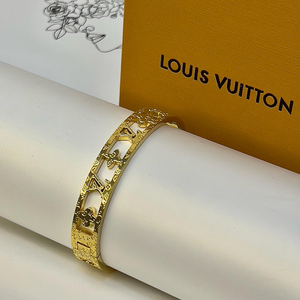 اسوارة | Louis Vuitton 