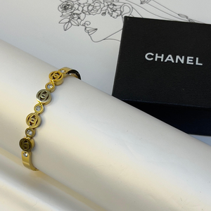اسوارة |  CHANEL 