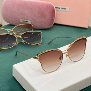 نظارة | Miu Miu