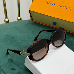 نظارة | LOUIS VUITTON     