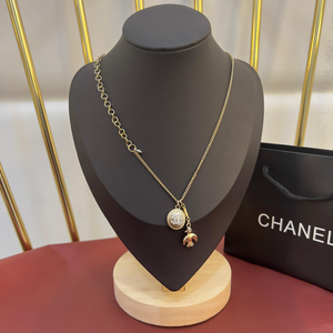 سلسال | CHANEL 