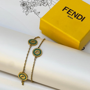 اسوارة | FENDI