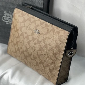 شنطة كوتش | CAOCH BAG