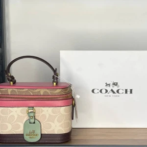 شنطة كوتش | COACH BAG