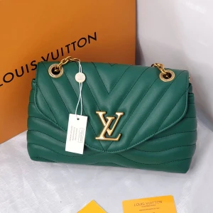 شنطة لوي فيتون | Louis Vuitton Bag 