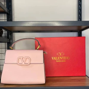 شنطة فالانتينو | Valentino 