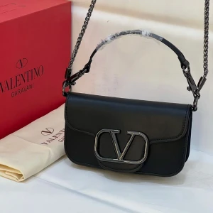 شنطة فالانتينو | Valentino Bag 