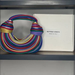 شنطة بوتيجا | Bottega Veneta Bag 