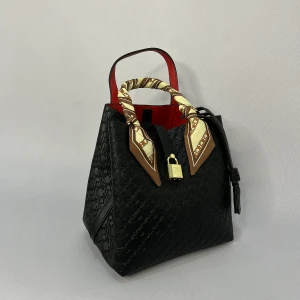 شنطة سي اتش | CH Bag 