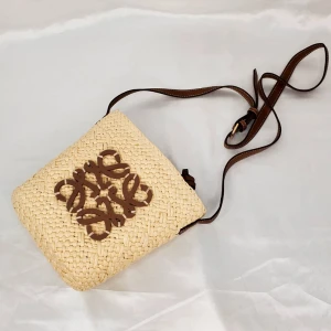 شنطة لويڤي | Loewe Bag 