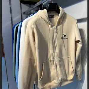 American Eagle - سويت شيرت