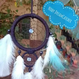 دلاية اسود في ابيض و لبني