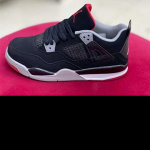 Kid Jordan 4/ black&amp;amp;white 