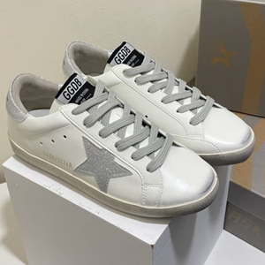 Golden Goose Sneakers