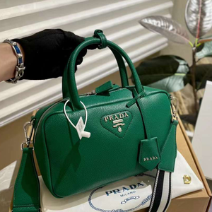 Prada classic Slingbag 