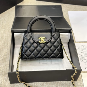 Chanel Pre-Owned Sling Bag