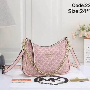 Michael Kors Jet Set Charm/ Pink