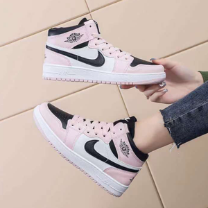Nike Jordan Women/Pink