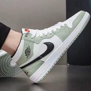 Nike Jordan 1 Model/ light Green