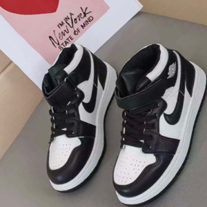 Air Jordan 1 Retro Hi OG” Black White