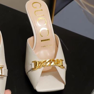 Gucci Heels loafers Mules / Beige 